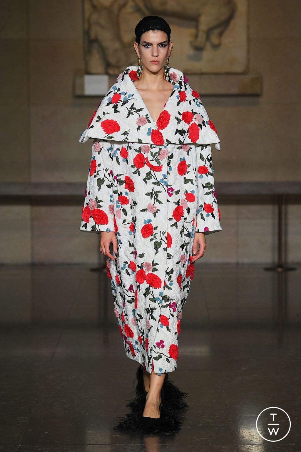 Fashion Week London Fall/Winter 2024 look 47 from the Erdem collection 女装