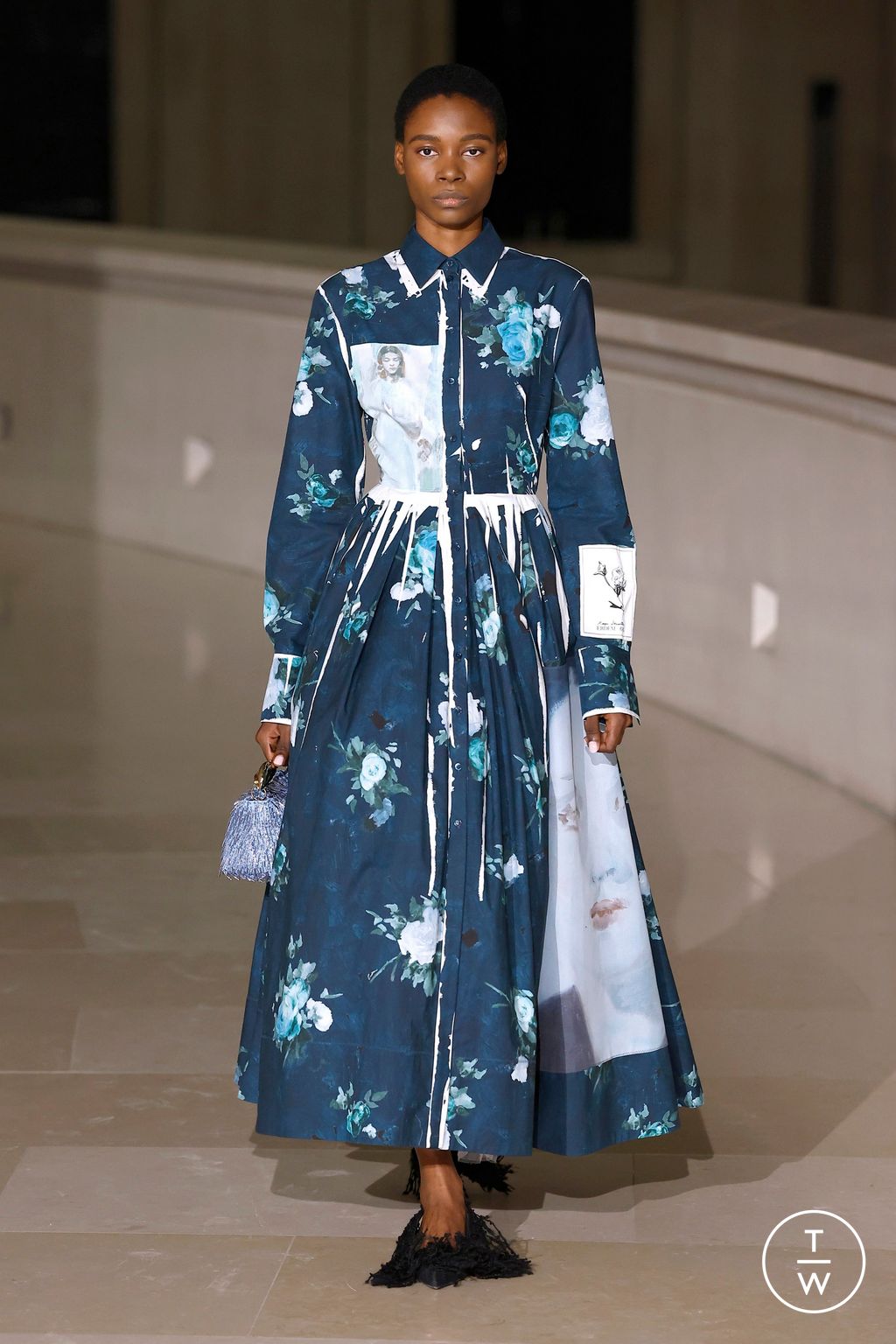 Fashion Week London Fall/Winter 2025 look 27 from the Erdem collection womenswear