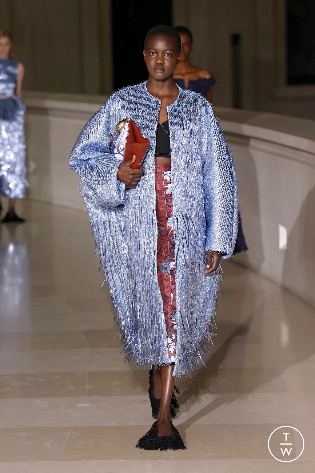 Fashion Week London Fall/Winter 2025 look 39 from the Erdem collection womenswear