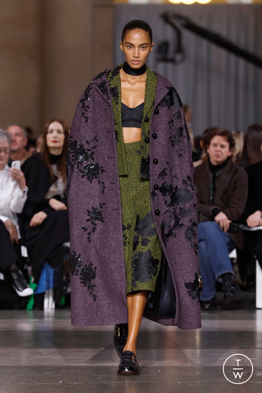 Fashion Week London Fall/Winter 2026 look 14 from the Erdem collection 女装