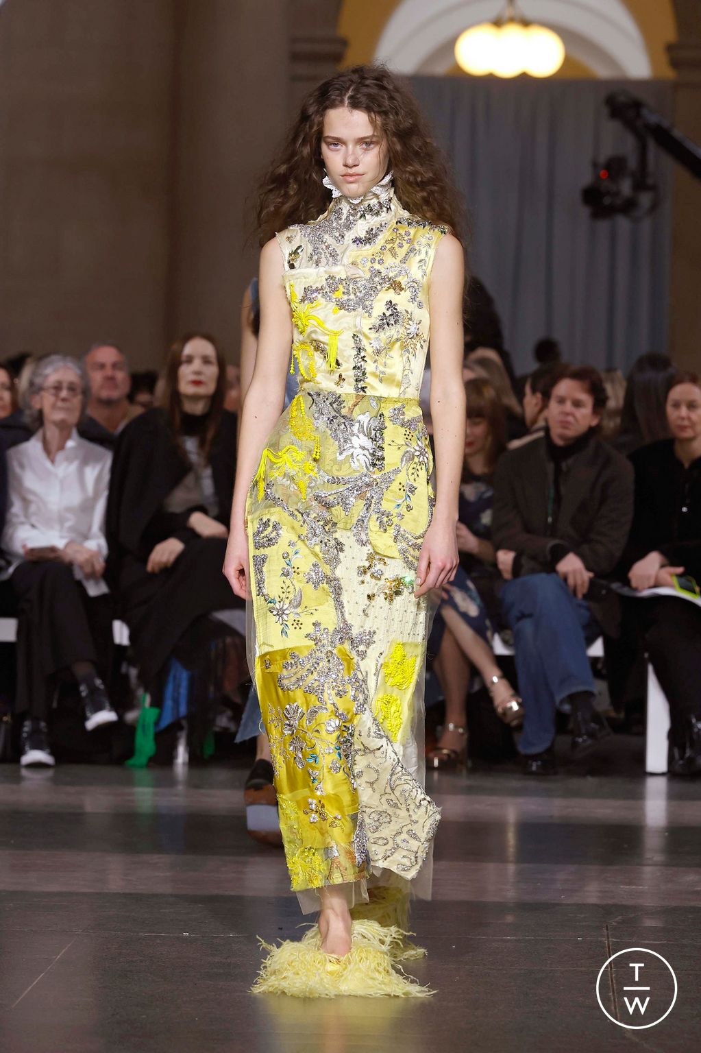 Fashion Week London Fall/Winter 2026 look 16 de la collection Erdem womenswear