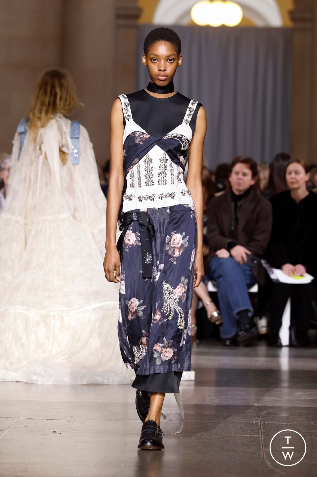 Fashion Week London Fall/Winter 2026 look 37 from the Erdem collection womenswear
