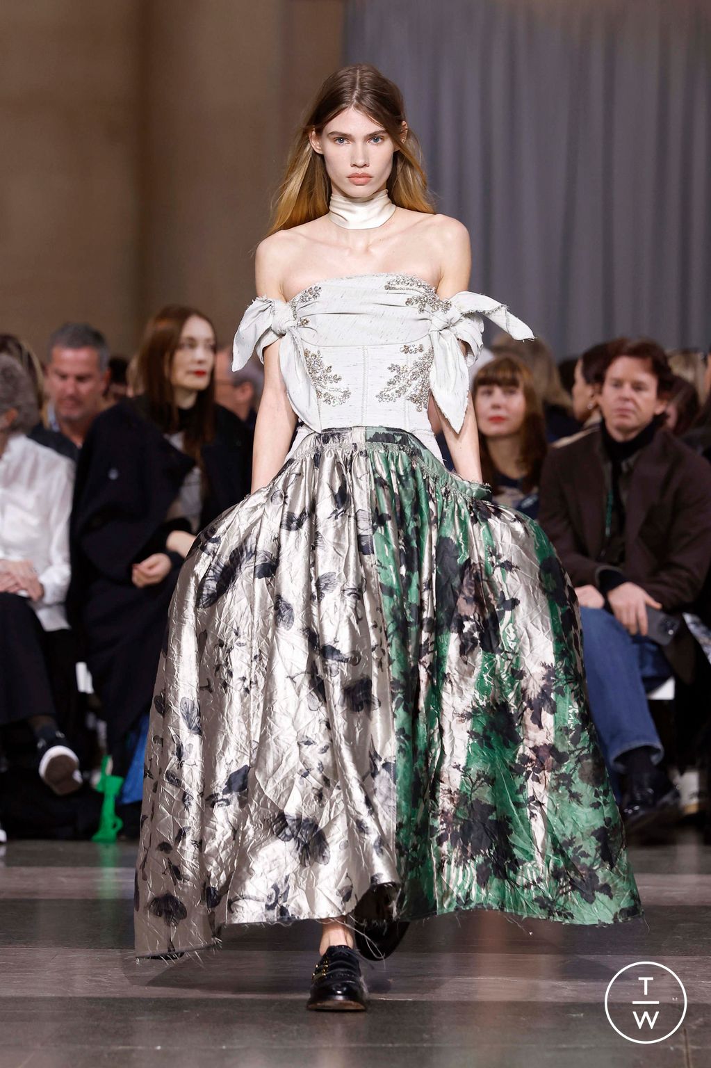 Fashion Week London Fall/Winter 2026 look 40 de la collection Erdem womenswear