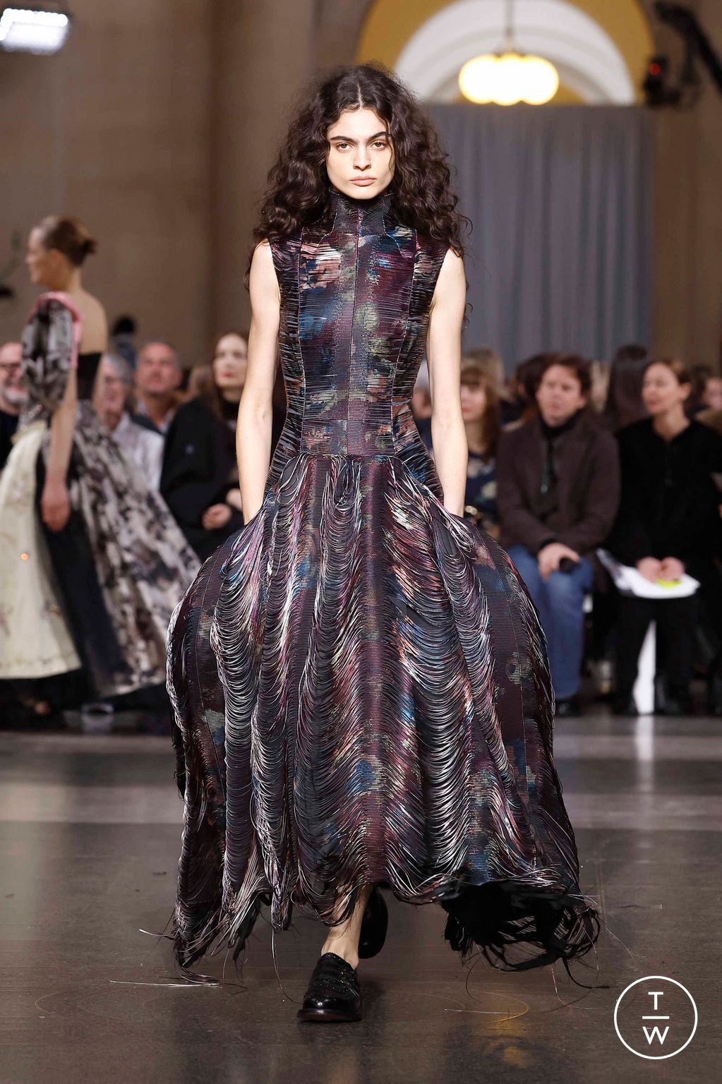 Fashion Week London Fall/Winter 2026 look 41 from the Erdem collection womenswear