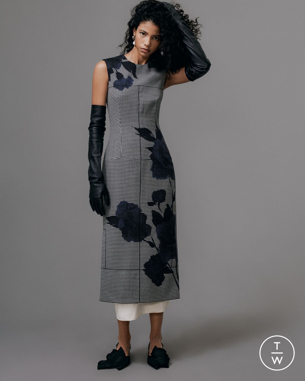 Fashion Week London Pre-Fall 2024 look 6 from the Erdem collection womenswear