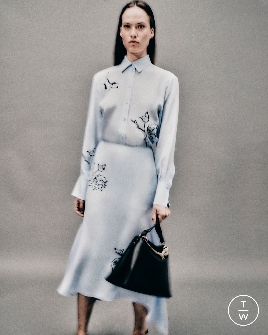 Fashion Week London Pre-Fall 2025 look 12 from the Erdem collection 女装