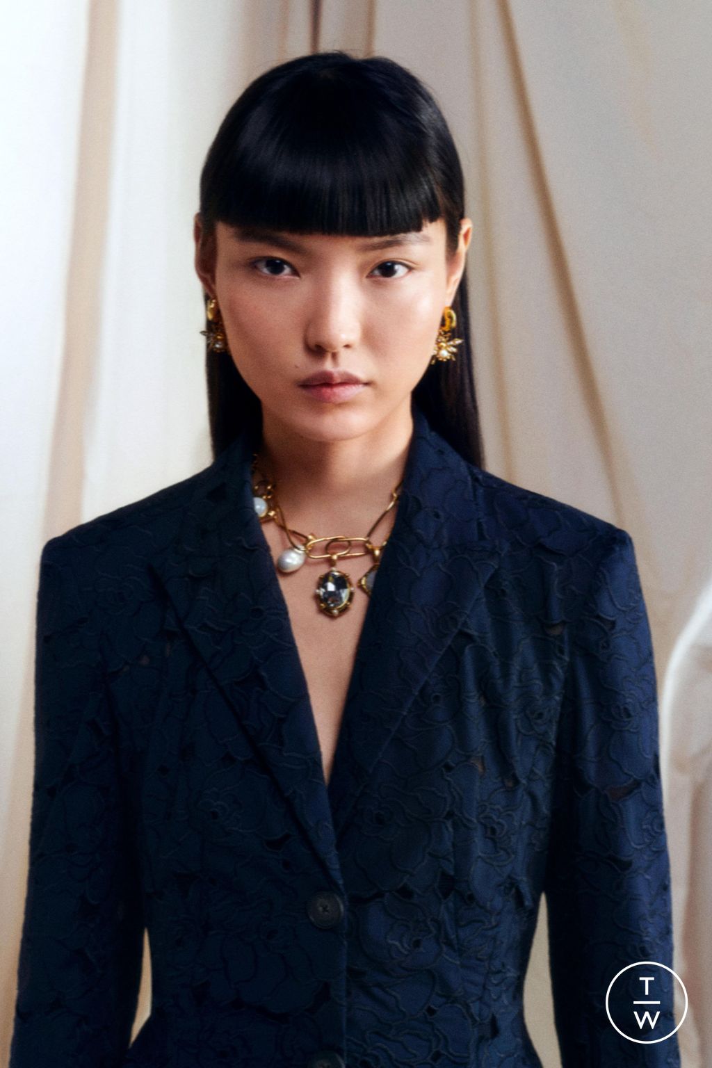 Fashion Week London Resort 2024 look 28 from the Erdem collection 女装