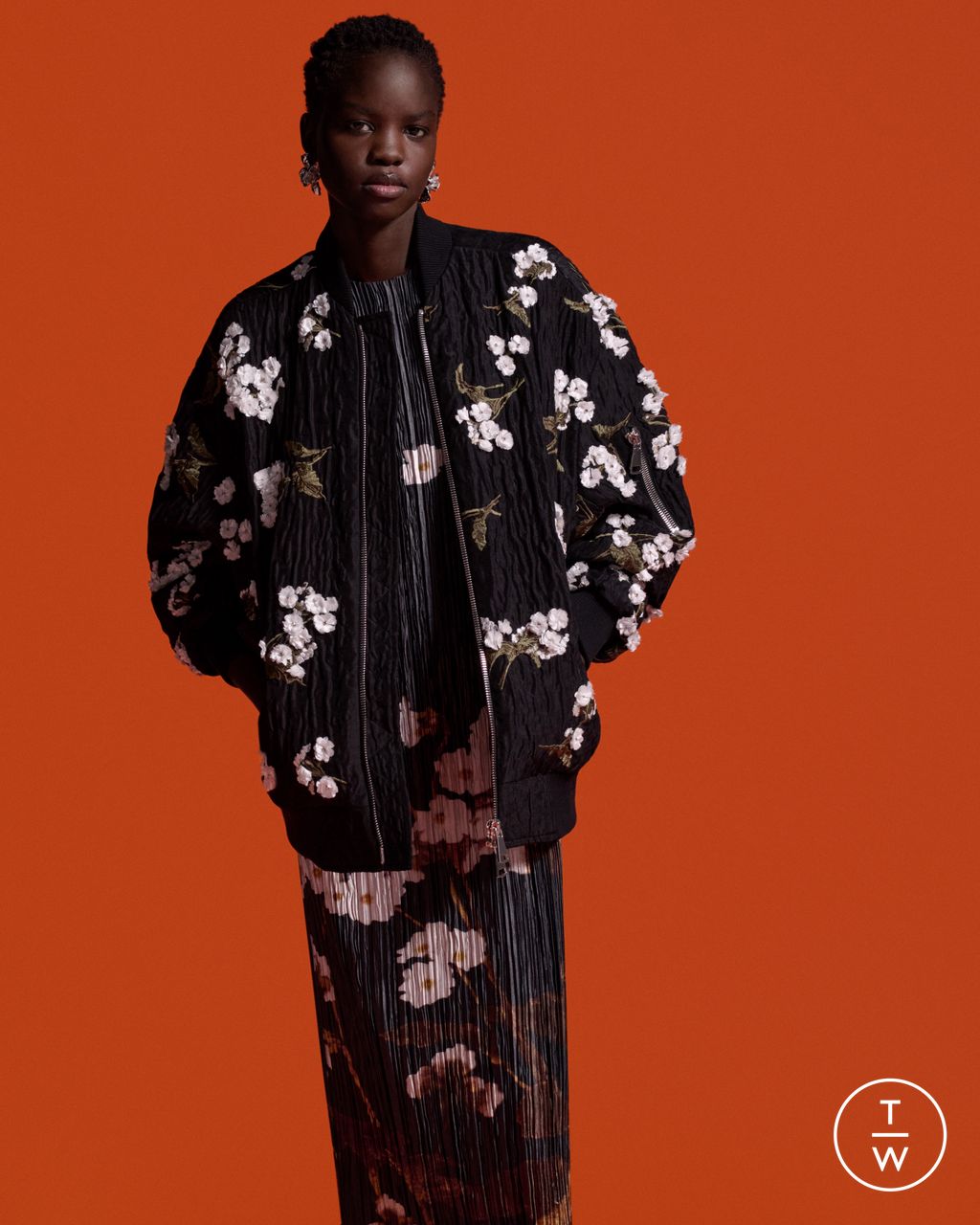 Fashion Week London Resort 2025 look 19 from the Erdem collection 女装