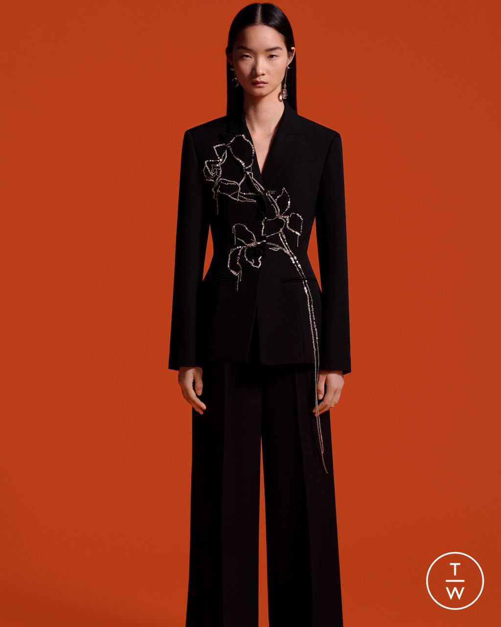 Fashion Week London Resort 2025 look 32 from the Erdem collection 女装