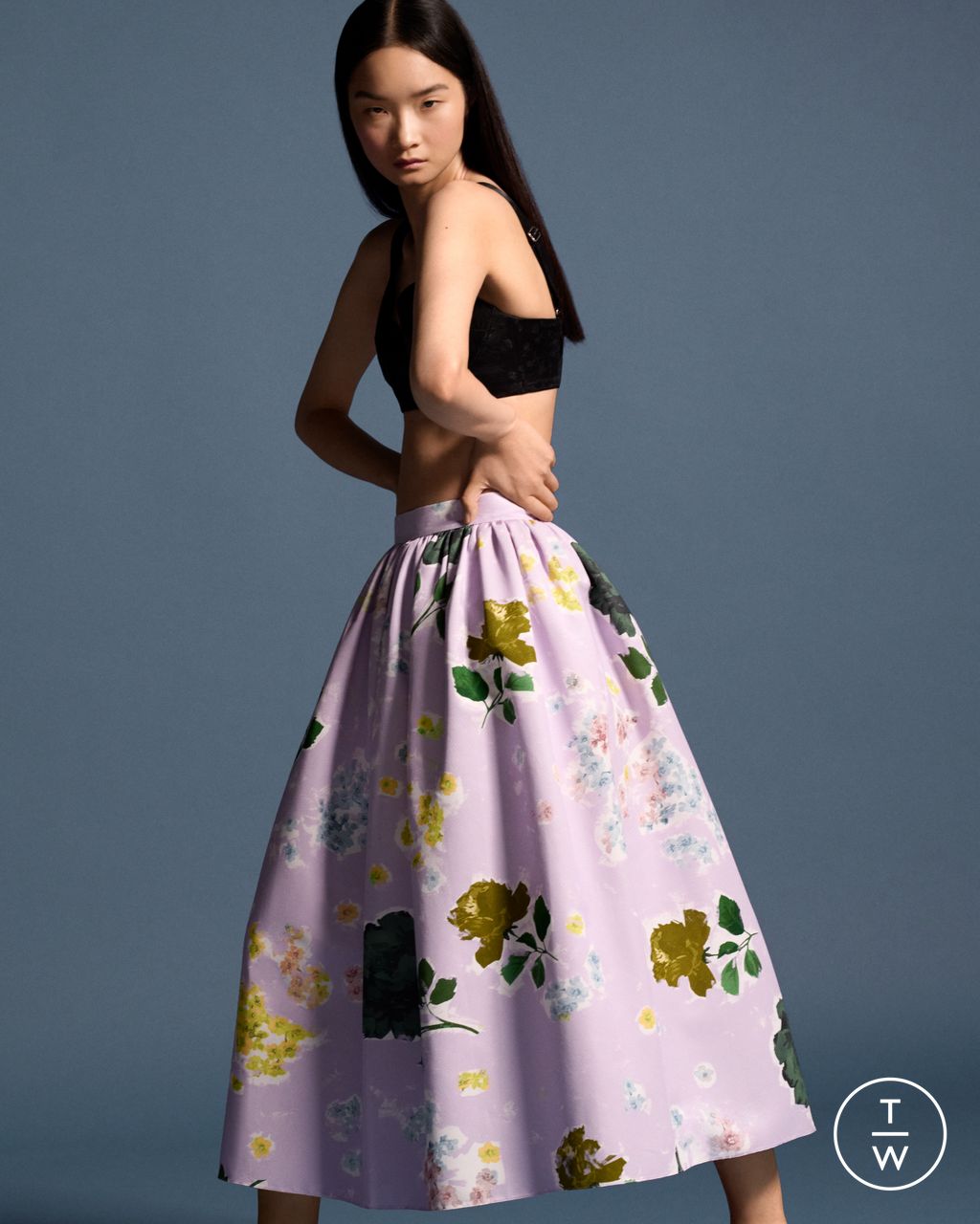 Fashion Week London Resort 2025 look 9 from the Erdem collection 女装
