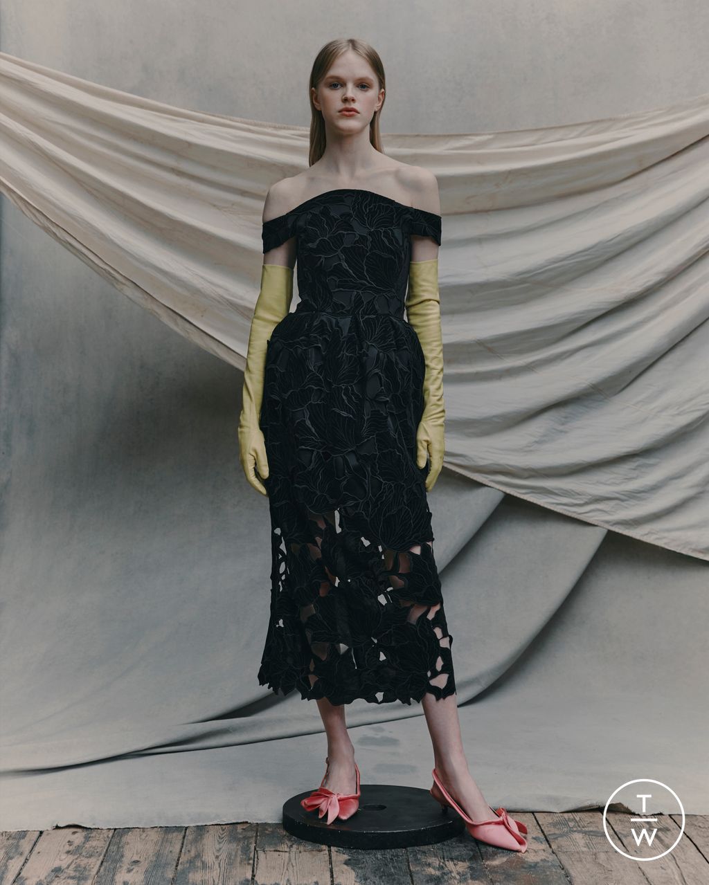 Fashion Week London Resort 2026 look 9 from the Erdem collection womenswear
