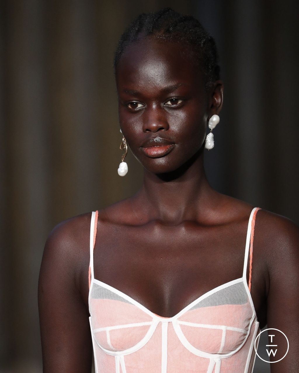 Fashion Week London Spring/Summer 2023 look 6 from the Erdem collection womenswear accessories