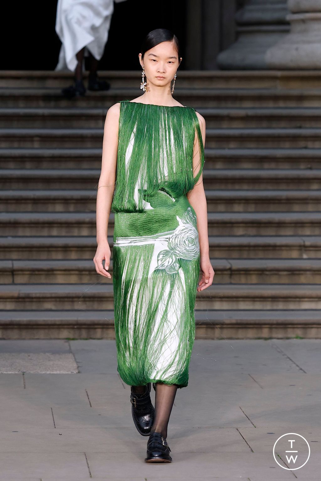 Fashion Week London Spring-Summer 2025 look 27 from the Erdem collection womenswear