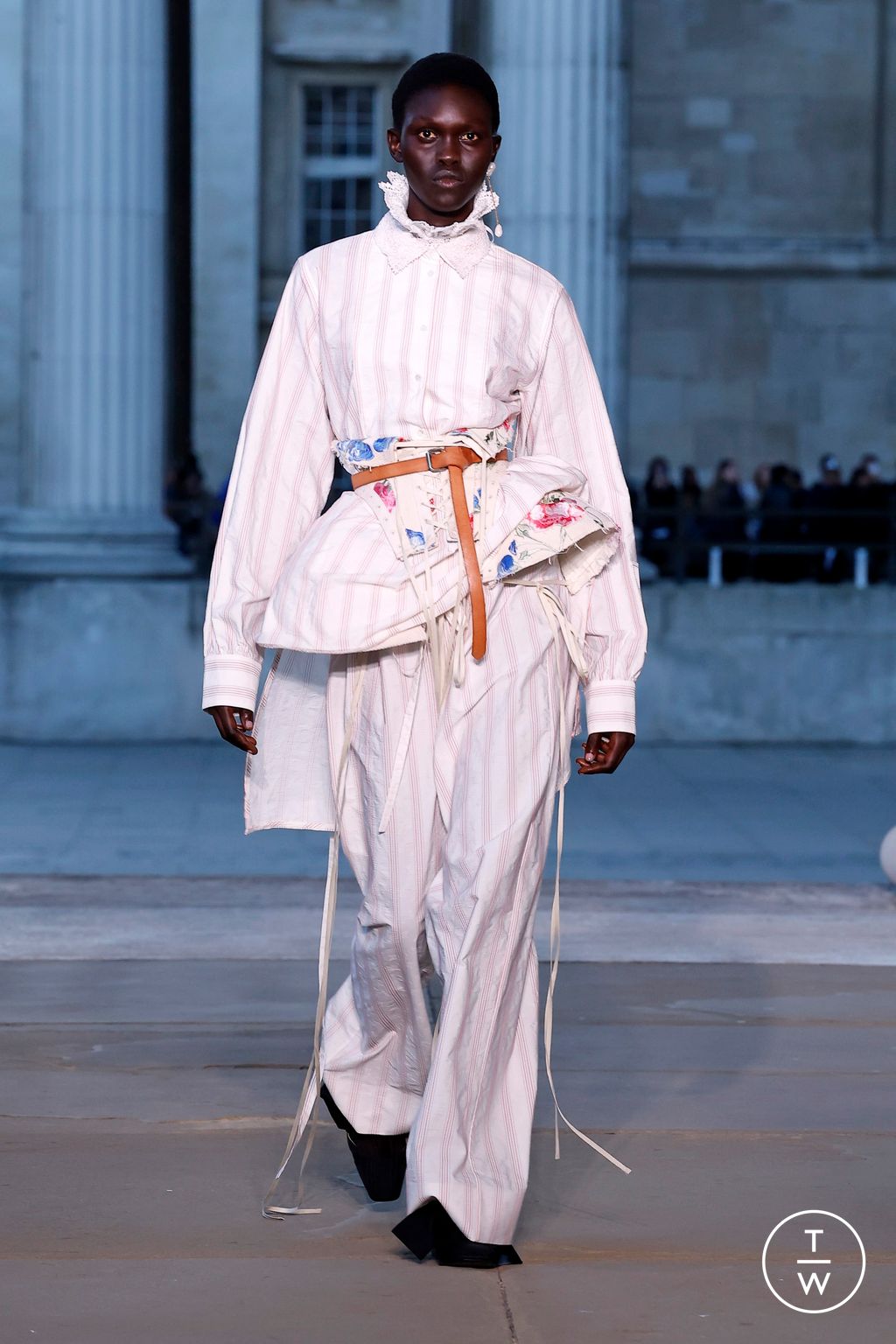 Fashion Week London Spring/Summer 2026 look 5 from the Erdem collection womenswear