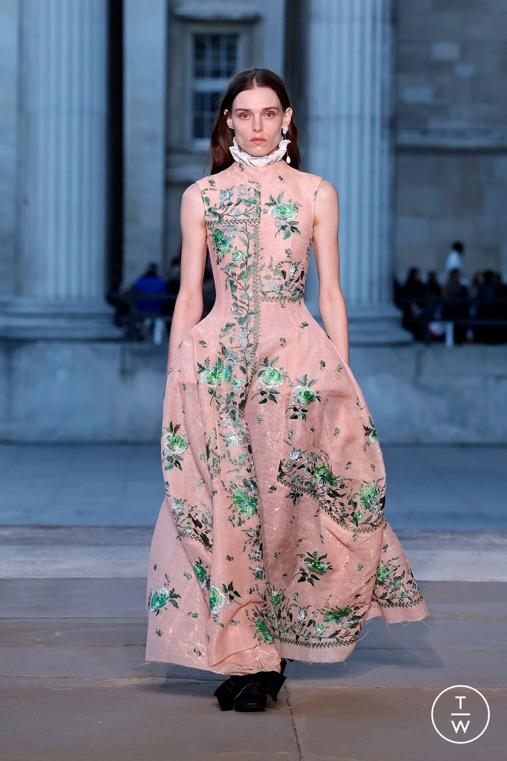 Fashion Week London Spring/Summer 2026 look 25 from the Erdem collection womenswear