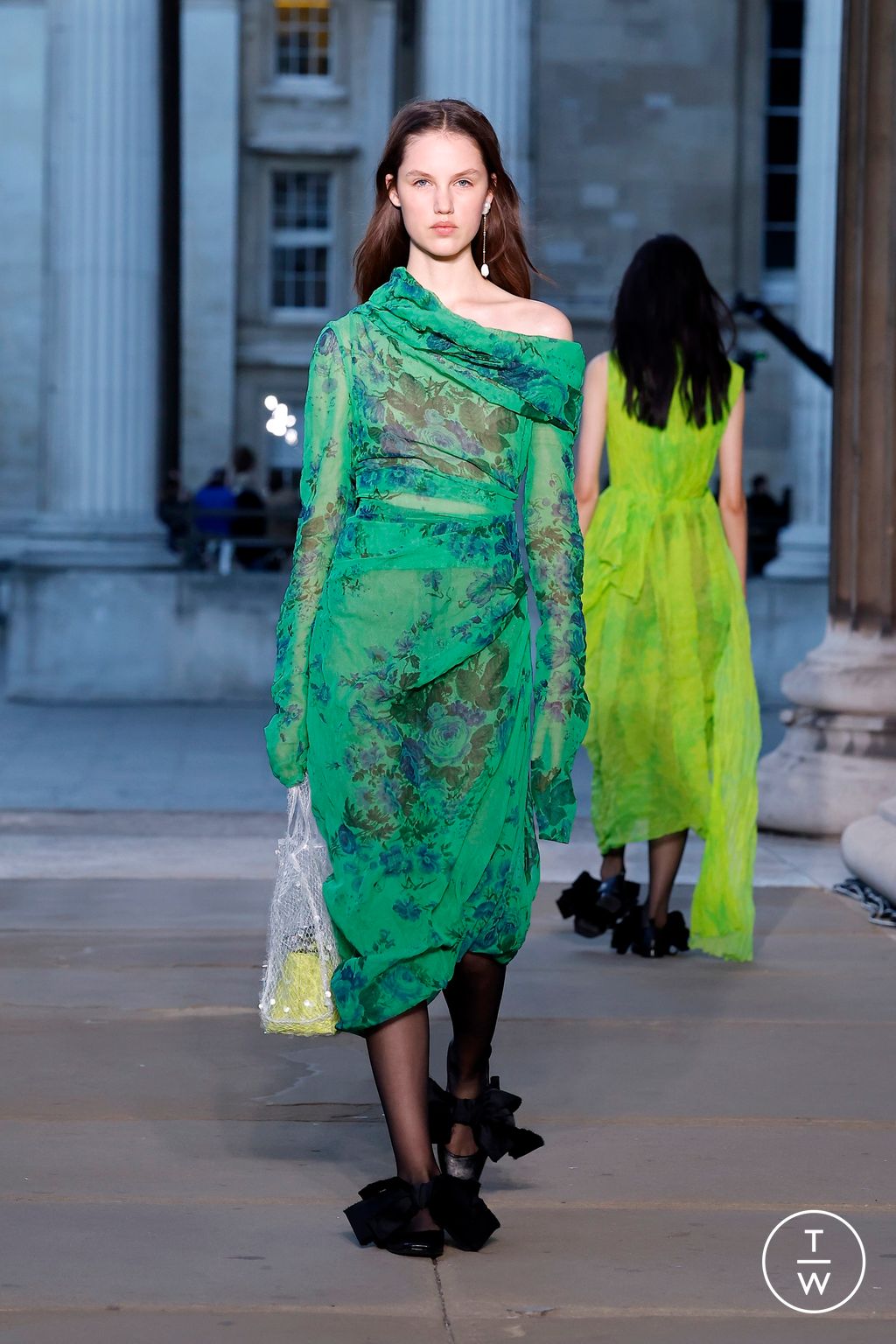 Fashion Week London Spring/Summer 2026 look 31 de la collection Erdem womenswear