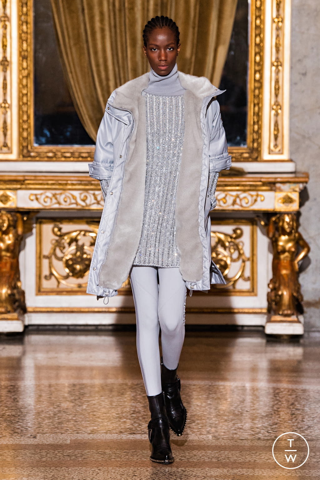 Fashion Week Milan Fall/Winter 2021 look 29 from the Ermanno Scervino collection womenswear