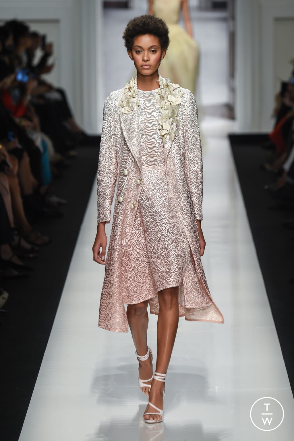 Fashion Week Milan Spring/Summer 2017 look 22 from the Ermanno Scervino collection womenswear