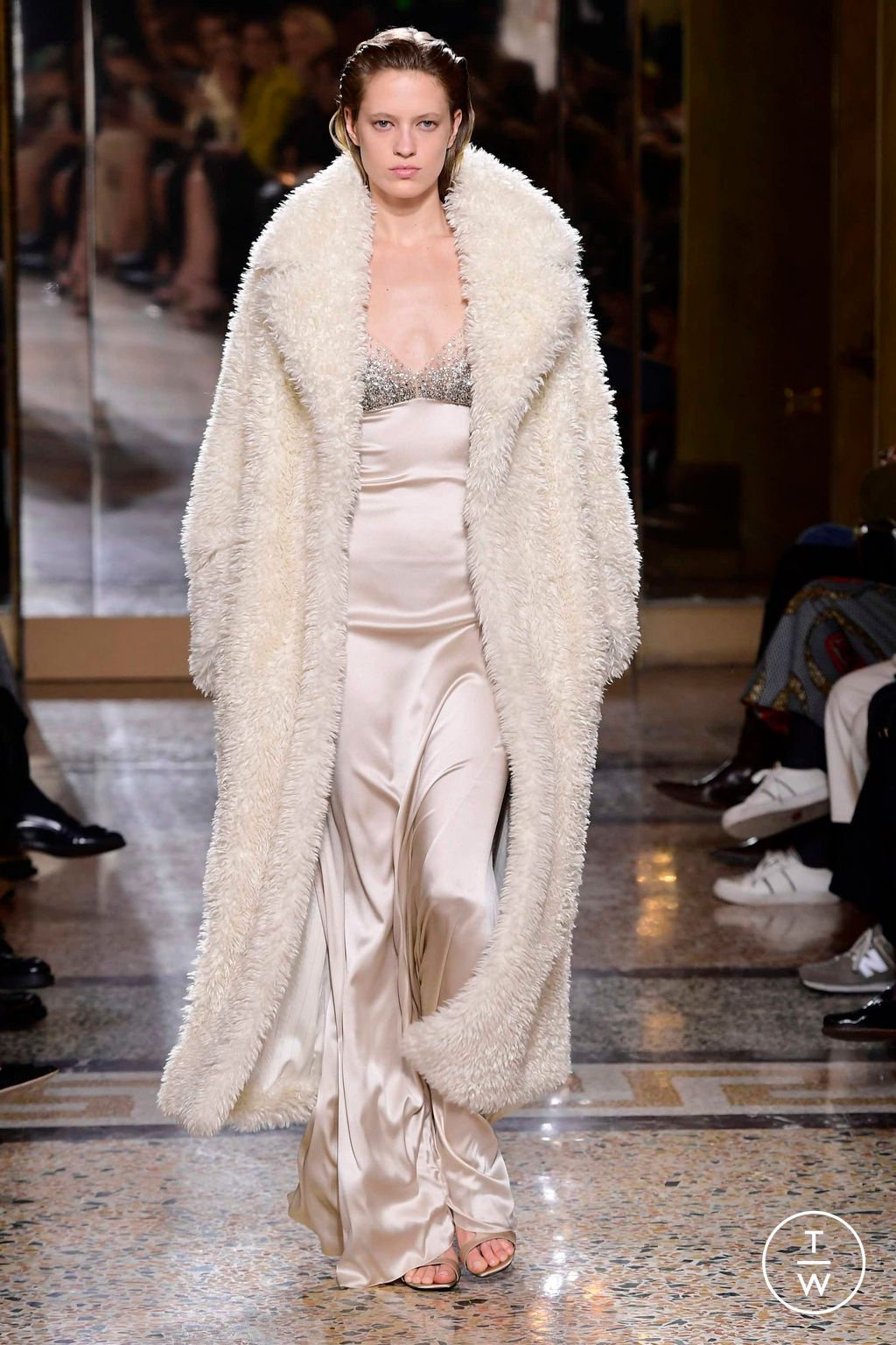 Fashion Week Milan Fall/Winter 2023 look 7 from the Ermanno Scervino collection womenswear