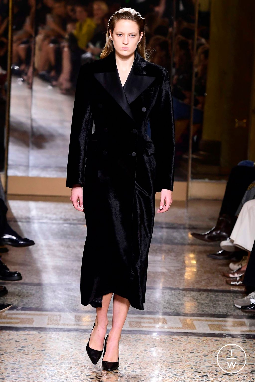 Fashion Week Milan Fall/Winter 2023 look 47 from the Ermanno Scervino collection womenswear