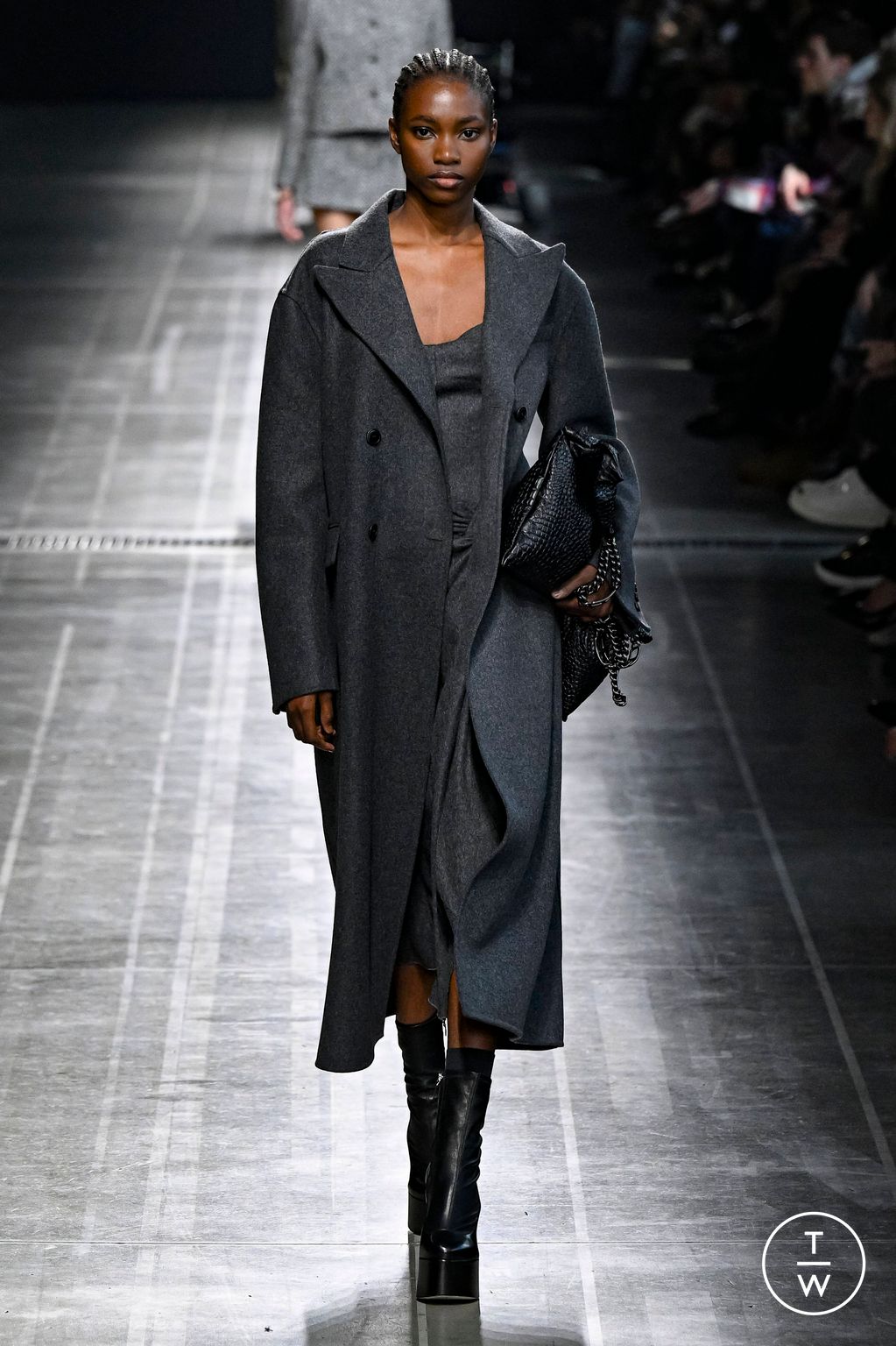 Fashion Week Milan Fall/Winter 2024 look 10 de la collection Ermanno Scervino womenswear