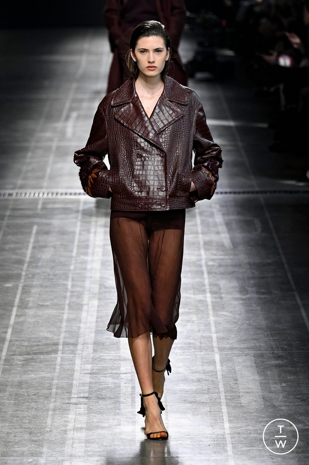 Fashion Week Milan Fall/Winter 2024 look 25 from the Ermanno Scervino collection 女装