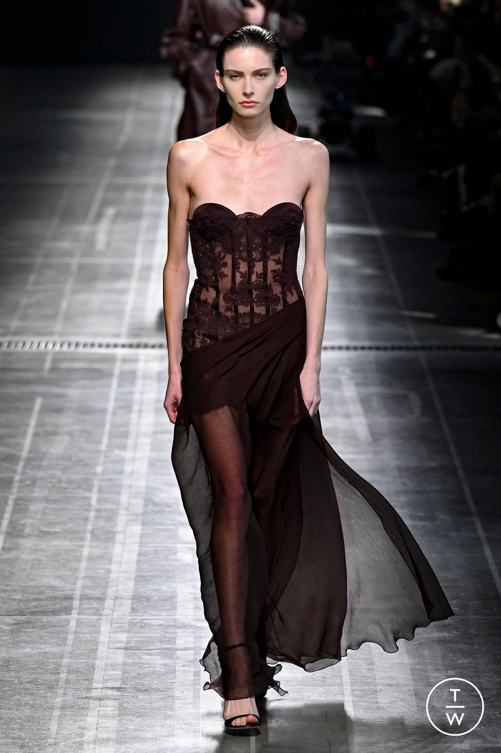 Fashion Week Milan Fall/Winter 2024 look 28 de la collection Ermanno Scervino womenswear