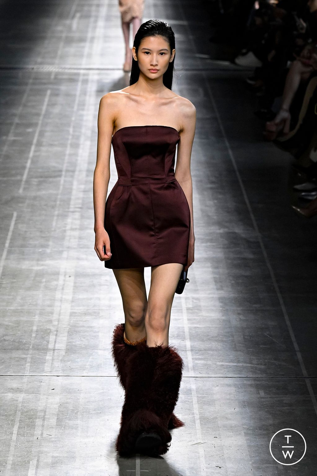 Fashion Week Milan Fall/Winter 2024 look 30 from the Ermanno Scervino collection 女装
