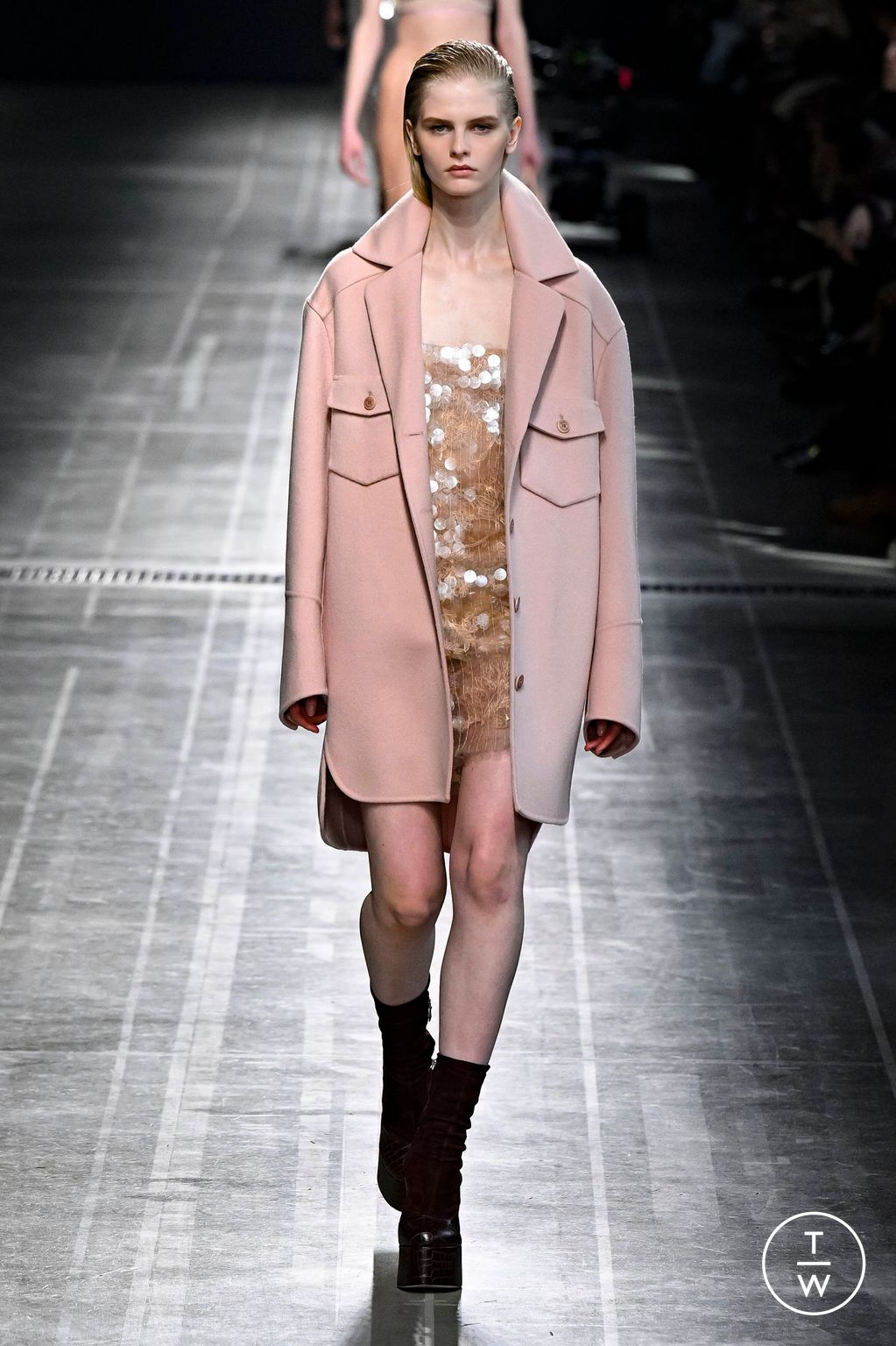 Fashion Week Milan Fall/Winter 2024 look 32 from the Ermanno Scervino collection 女装