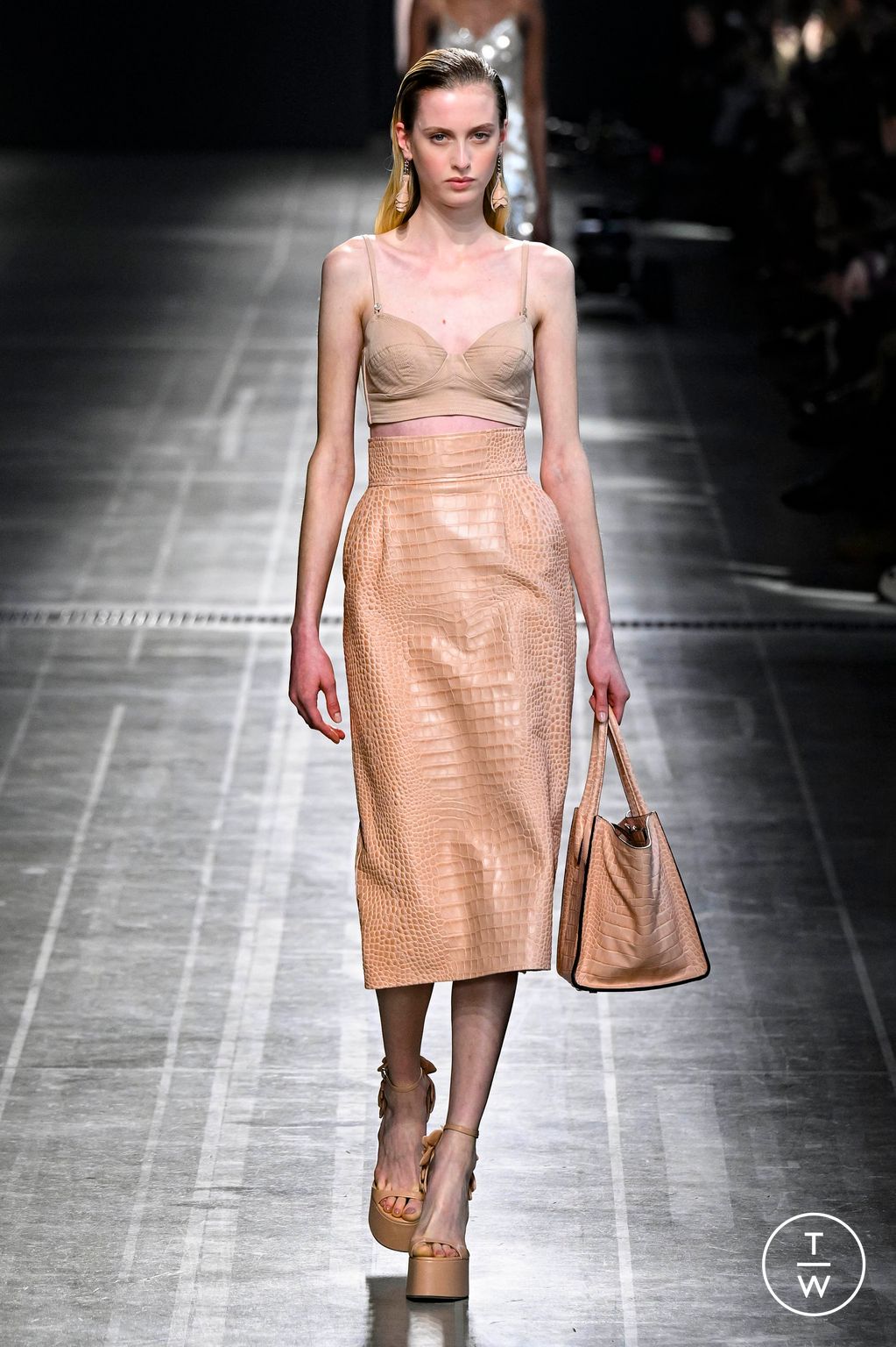 Fashion Week Milan Fall/Winter 2024 look 33 de la collection Ermanno Scervino womenswear