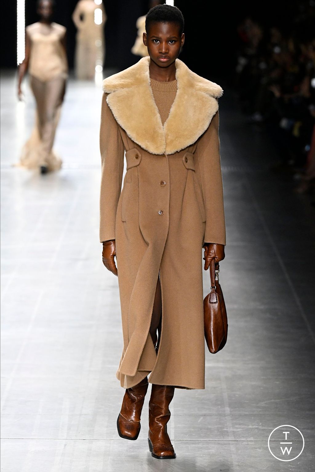 Fashion Week Milan Fall/Winter 2025 look 8 from the Ermanno Scervino collection womenswear