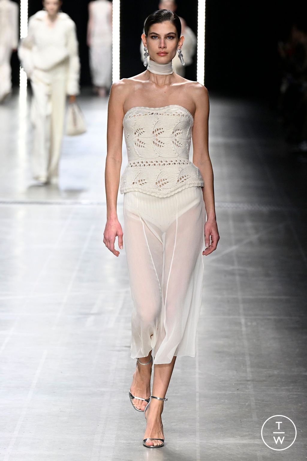 Fashion Week Milan Fall/Winter 2025 look 21 from the Ermanno Scervino collection 女装