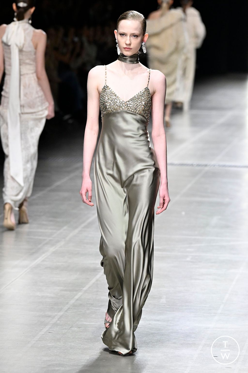 Fashion Week Milan Fall/Winter 2025 look 26 de la collection Ermanno Scervino womenswear