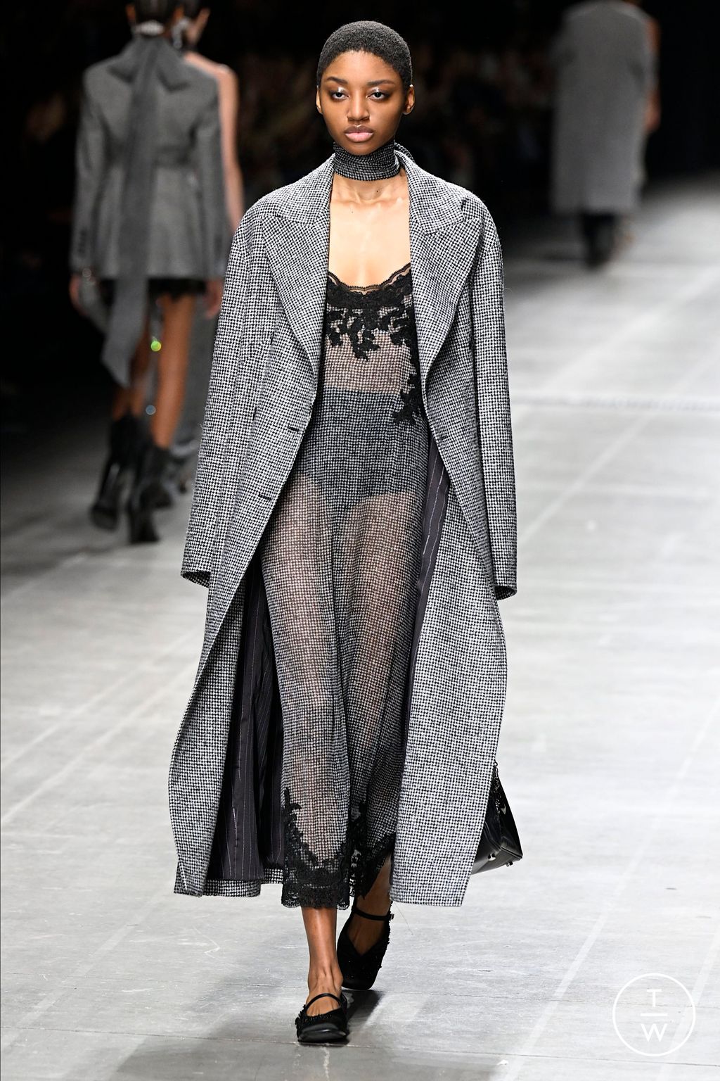 Fashion Week Milan Fall/Winter 2025 look 32 de la collection Ermanno Scervino womenswear
