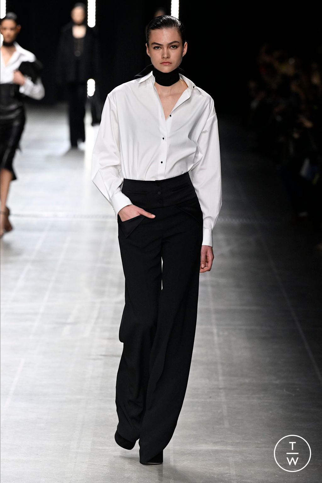 Fashion Week Milan Fall/Winter 2025 look 43 from the Ermanno Scervino collection womenswear