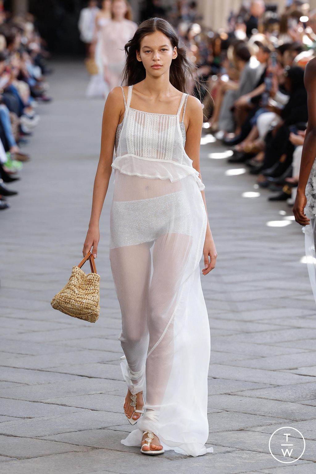 Fashion Week Milan Spring/Summer 2024 look 2 from the Ermanno Scervino collection womenswear