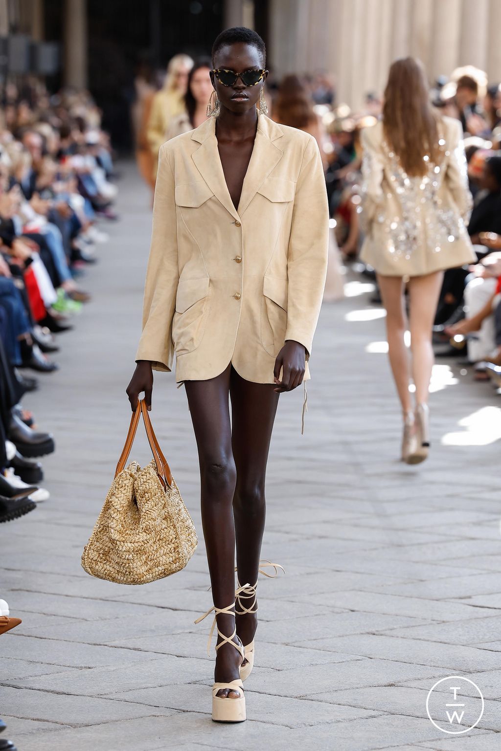 Fashion Week Milan Spring/Summer 2024 look 26 from the Ermanno Scervino collection 女装