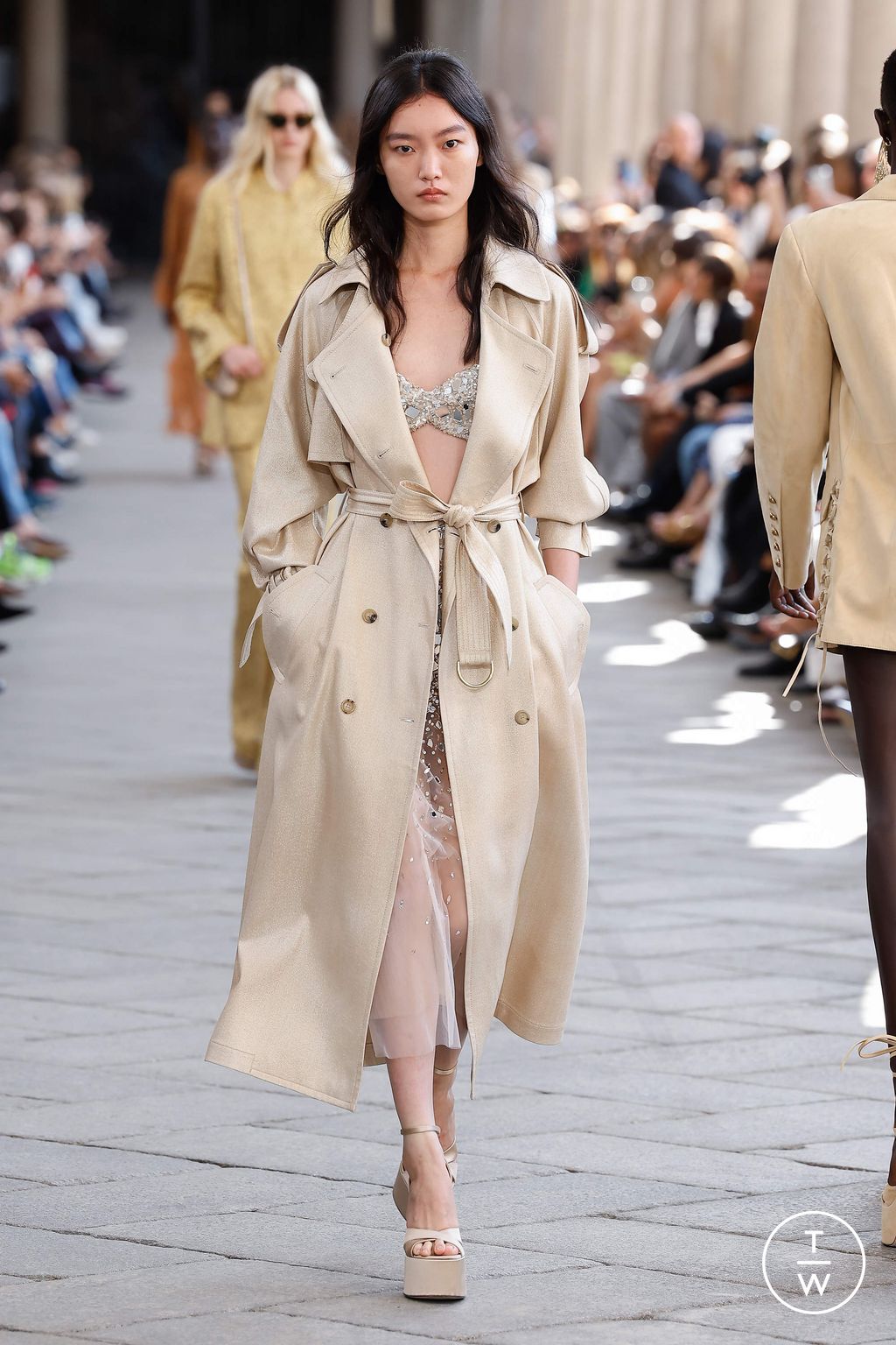 Fashion Week Milan Spring/Summer 2024 look 27 from the Ermanno Scervino collection womenswear