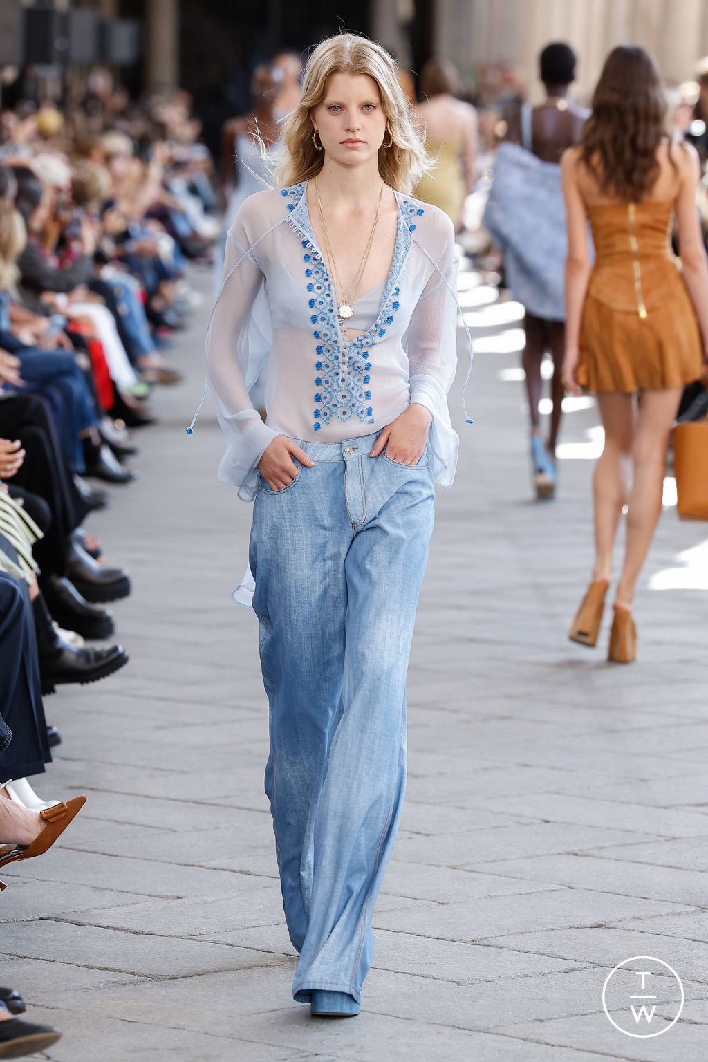 Fashion Week Milan Spring/Summer 2024 look 39 from the Ermanno Scervino collection womenswear
