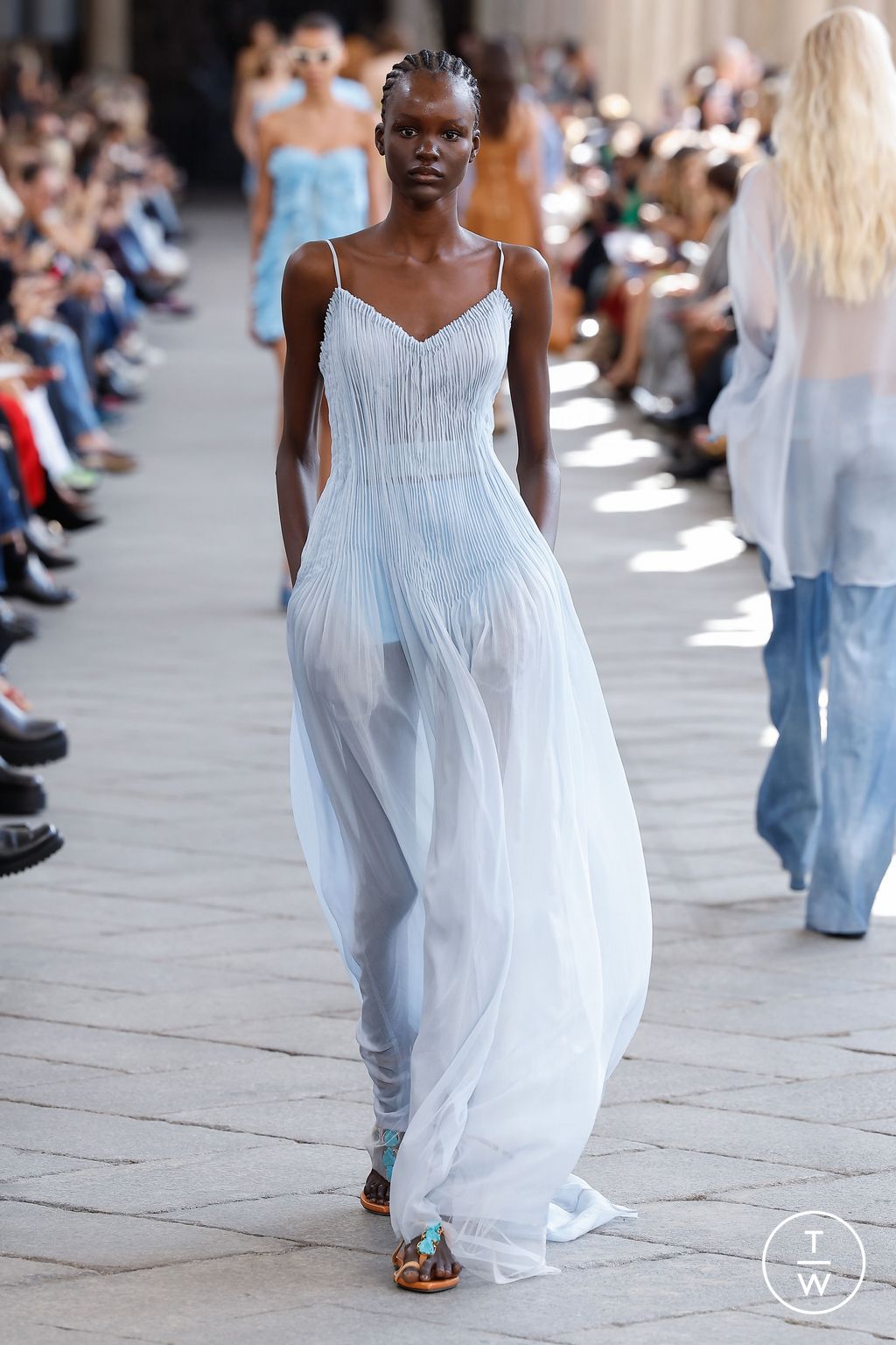 Fashion Week Milan Spring/Summer 2024 look 40 de la collection Ermanno Scervino womenswear