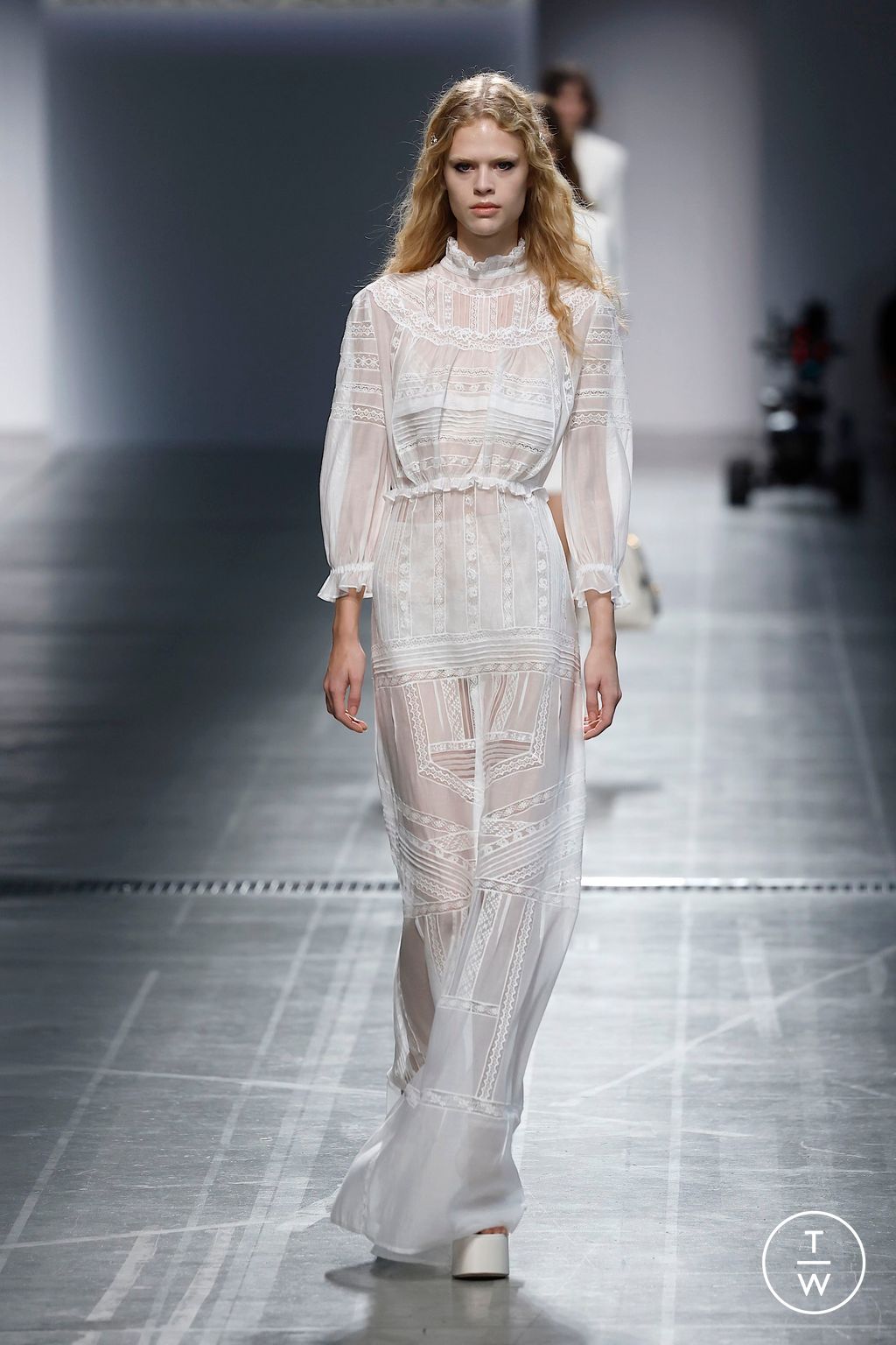 Fashion Week Milan Spring/Summer 2025 look 5 from the Ermanno Scervino collection womenswear