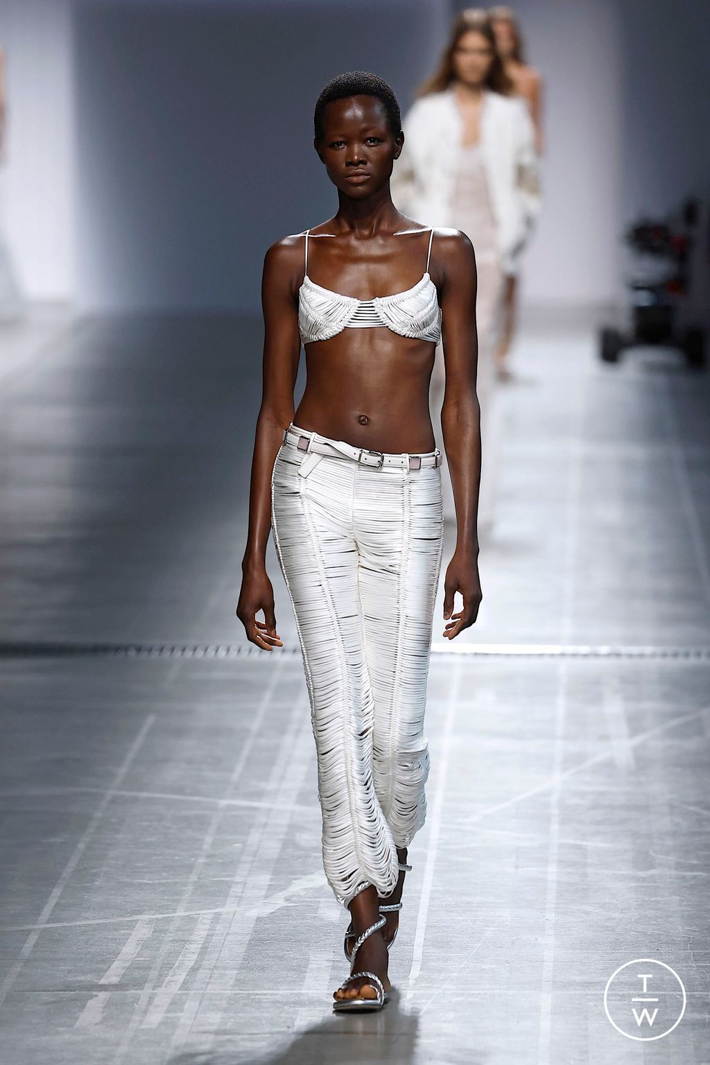 Fashion Week Milan Spring/Summer 2025 look 13 from the Ermanno Scervino collection womenswear