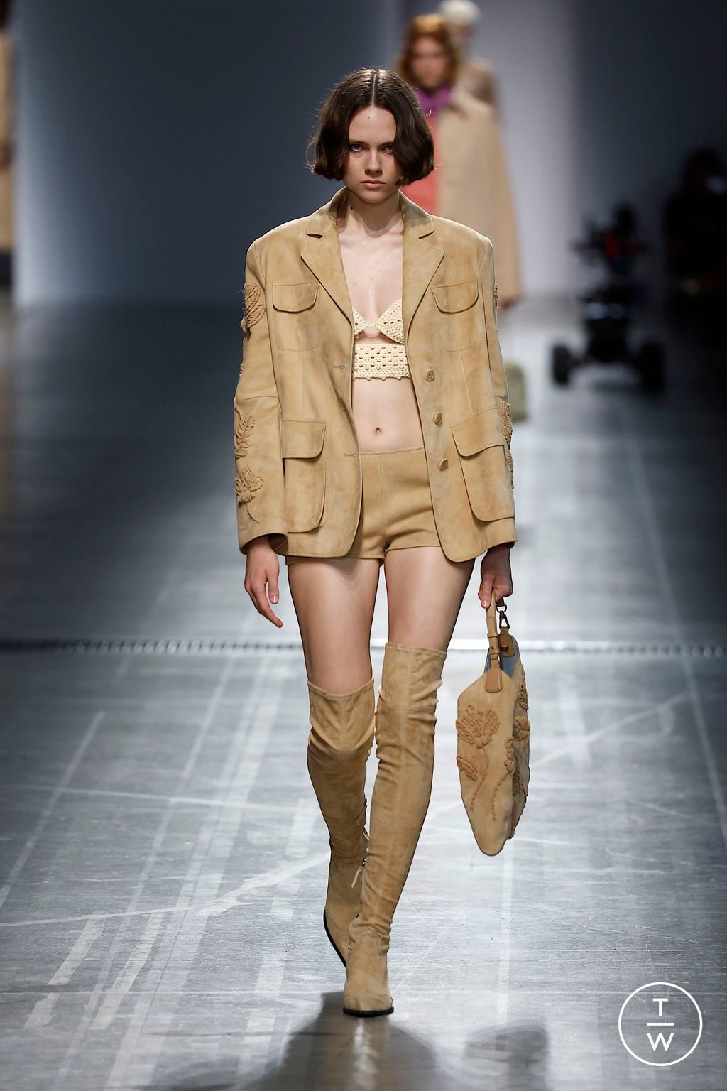 Fashion Week Milan Spring/Summer 2025 look 21 from the Ermanno Scervino collection womenswear