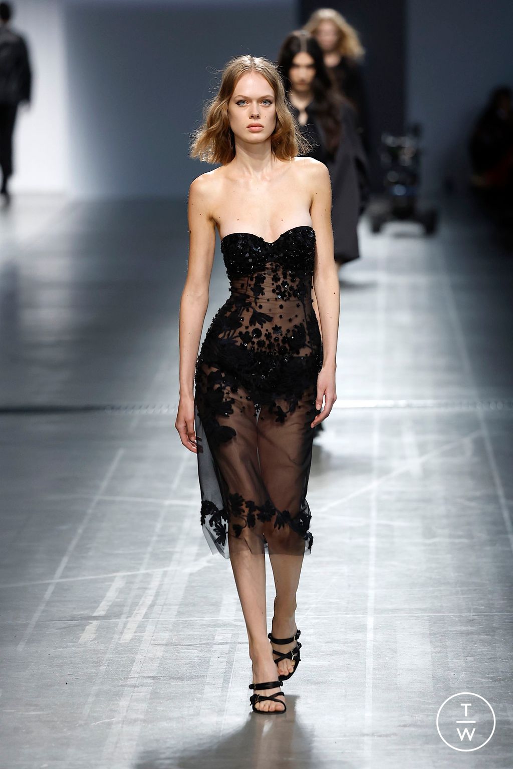 Fashion Week Milan Spring/Summer 2025 look 50 from the Ermanno Scervino collection womenswear