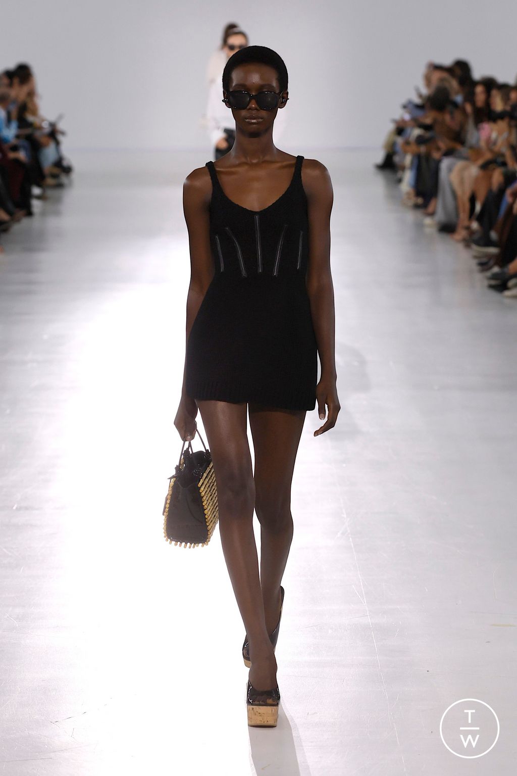 Fashion Week Milan Spring/Summer 2026 look 19 from the Ermanno Scervino collection 女装