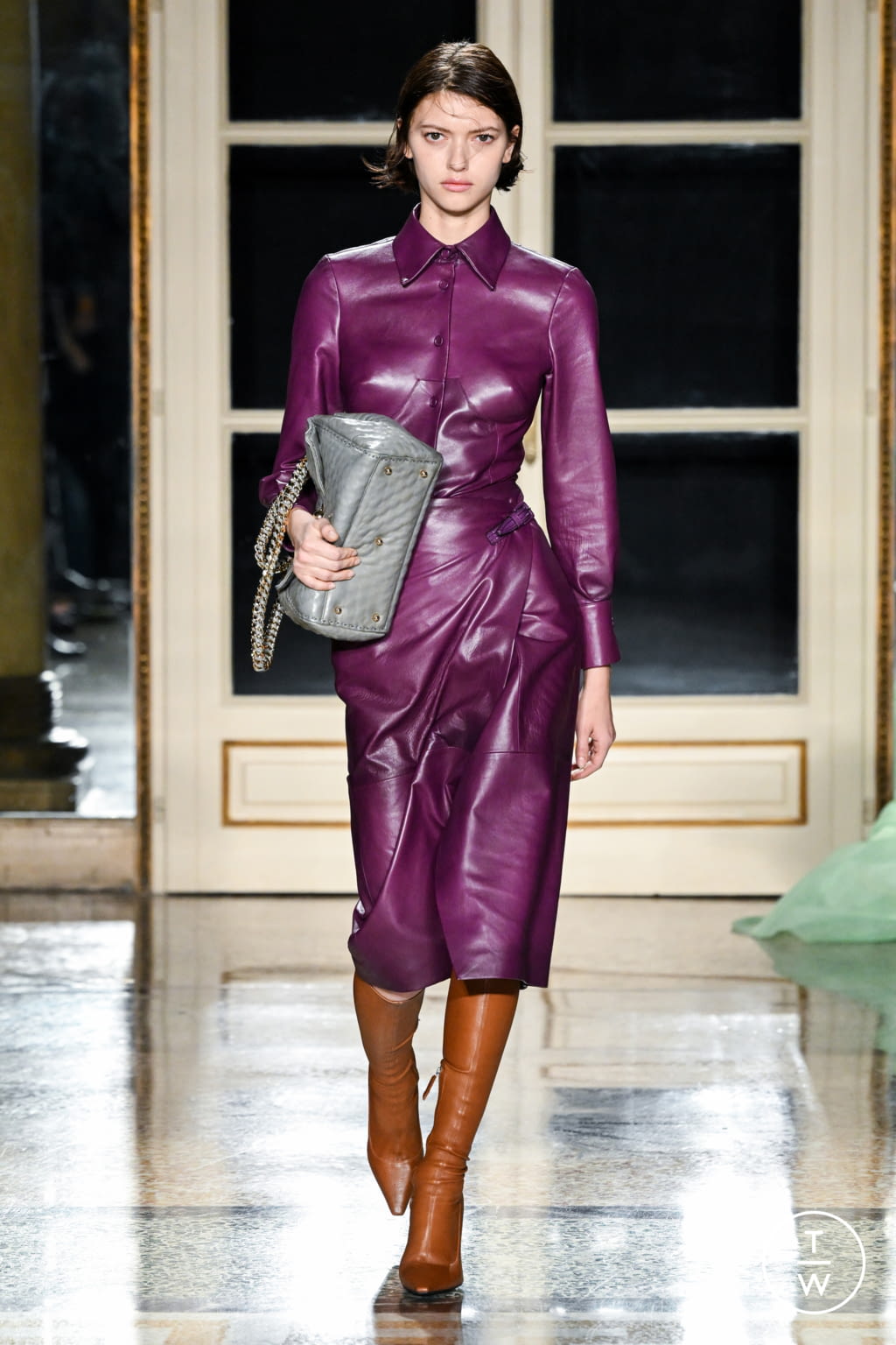 Fashion Week Milan Fall/Winter 2022 look 27 from the Ermanno Scervino collection womenswear