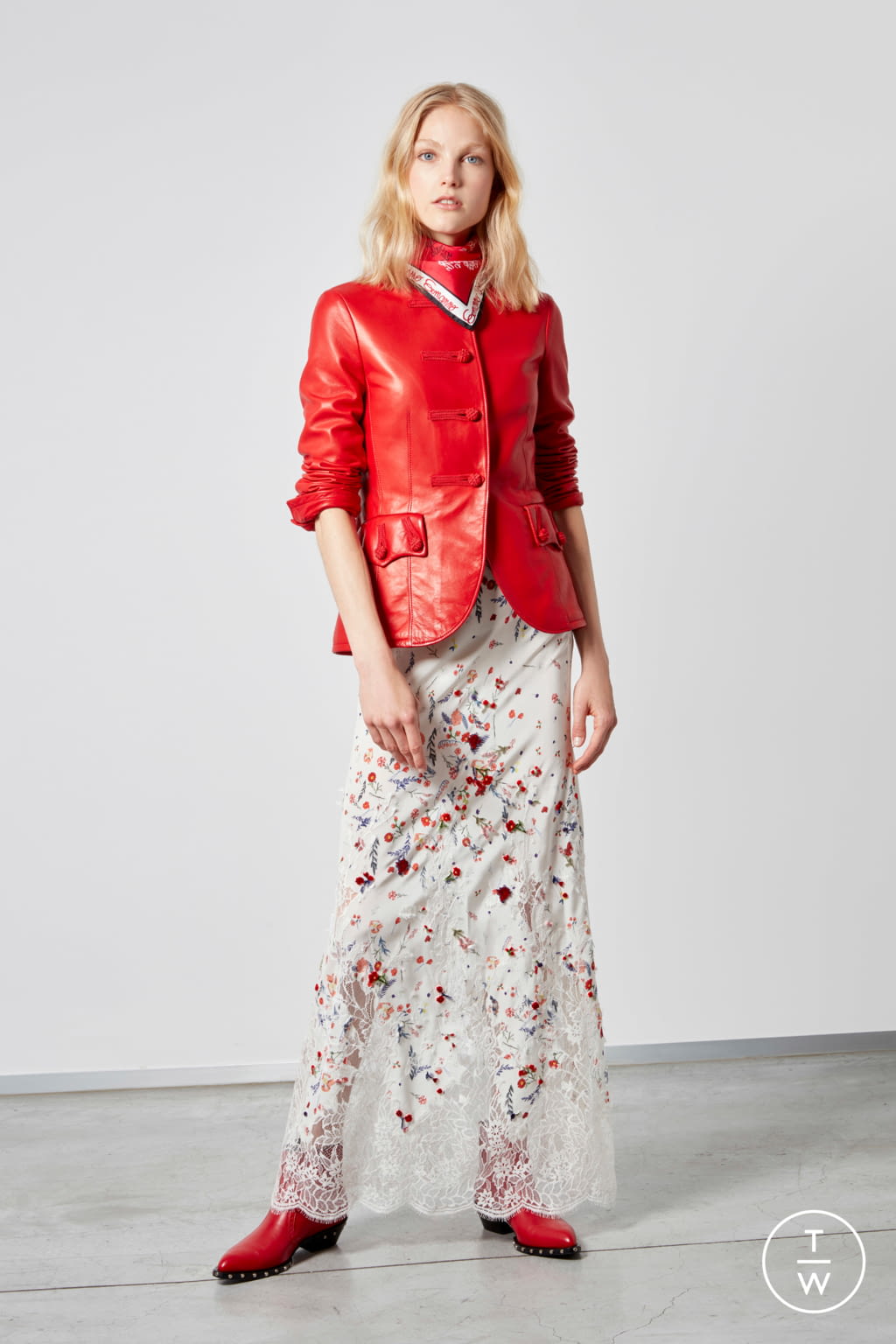 Fashion Week Milan Resort 2019 look 14 from the Ermanno Scervino collection womenswear