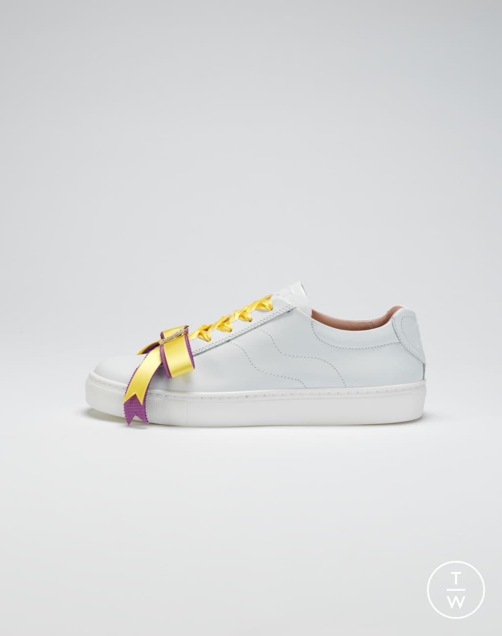 Fashion Week New York Spring/Summer 2019 look 106 from the Escada collection womenswear accessories