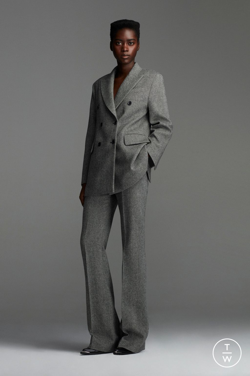 Fashion Week Milan Pre-Fall 2023 look 9 from the Ermanno Scervino collection 女装