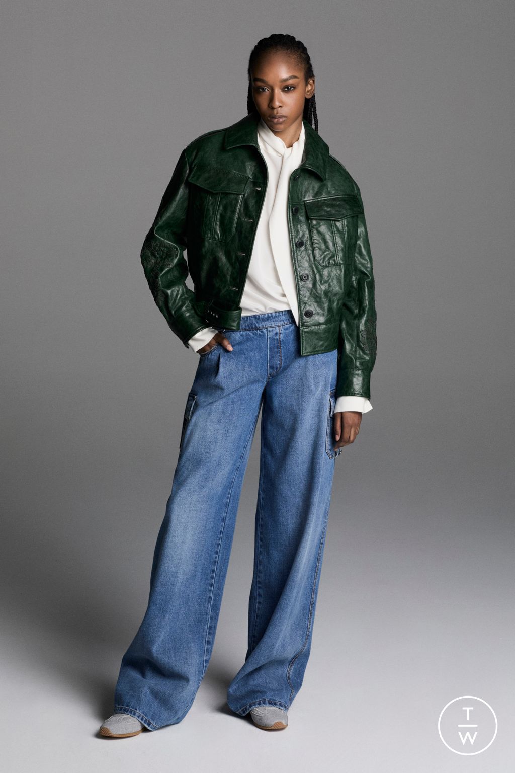 Fashion Week Milan Pre-Fall 2025 look 18 from the Ermanno Scervino collection womenswear